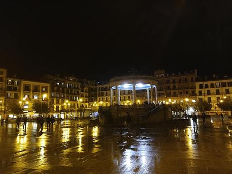 PASEOS POR LA CAPITAL NAVARRA