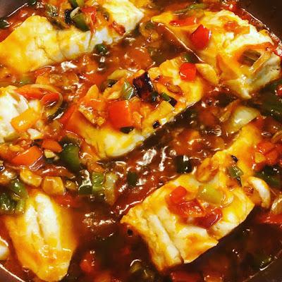 Bacalao con tomate