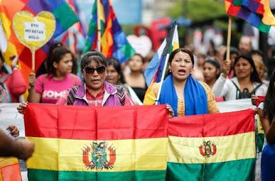 El chapucero golpe de Estado boliviano, con la Biblia y la espada. (Notas para entender la crisis política y social del país) El chapucero golpe de Estado boliviano, con la Biblia y la espada. (Notas para entender la crisis política y social del país)