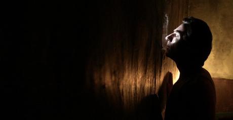 LA TRINCHERA INFINITA -LA MIRADA