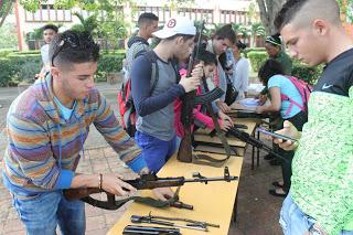 Las maniobras de defensa en Cuba