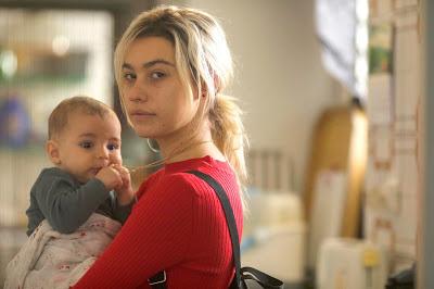 La hija de un ladrón Póster