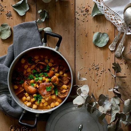 GARBANZOS CON NISCALOS