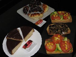 CROISSANTS CON TRES TEXTURAS DE CHOCOLATE