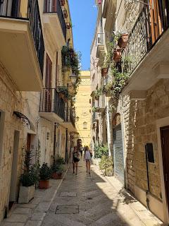 Bari, en dos tiempos Bari, en dos tiempos