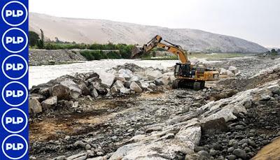 AVANZAN DESCOLMATACIÓN Y ENROCADO DEL RÍO HUAURA...