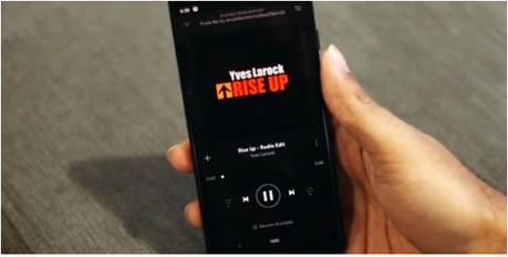 Cómo saltar canciones en Android con botones de volumen cuando la pantalla está apagada