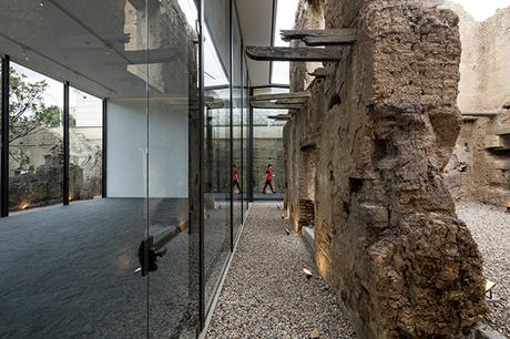 Fragmentos - Contra monumento Fragmentos - Contra monumento