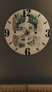 Reloj de pared Frida