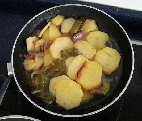 PATATAS PANADERAS CON PIMIENTOS PATATAS PANADERAS CON PIMIENTOS