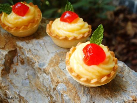 Tartaletas con crema de naranja