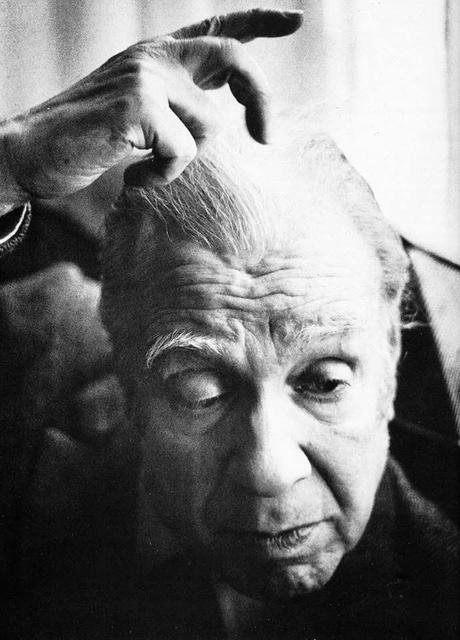 La imagen puede contener: una persona