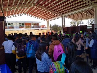 EXPO ORIENTA EN LA EPO 142 NEXQUIPAYAC