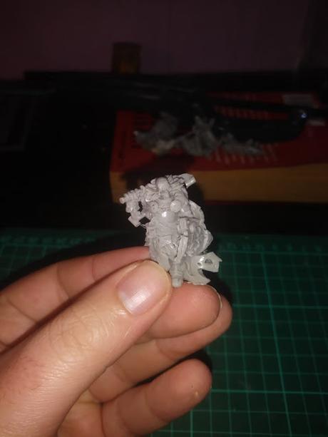 Foto-reseña de figuras de MOM Miniaturas: Esqueletos, cerdos y mas...