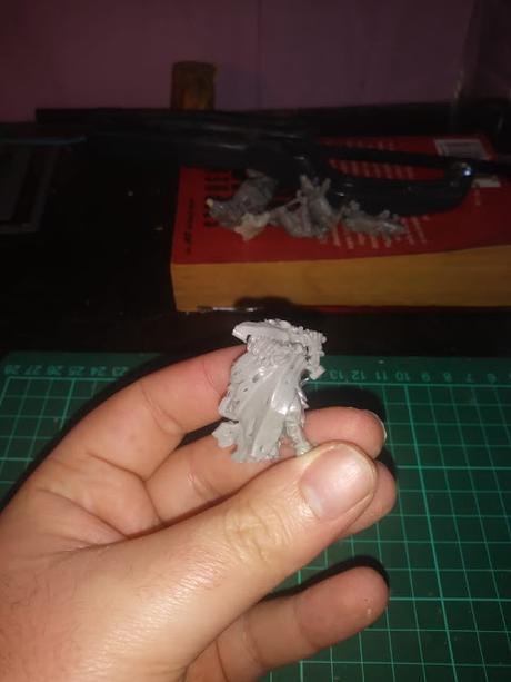 Foto-reseña de figuras de MOM Miniaturas: Esqueletos, cerdos y mas...