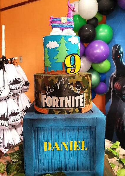 Galería de Tortas y dulces personalizados Fortnite