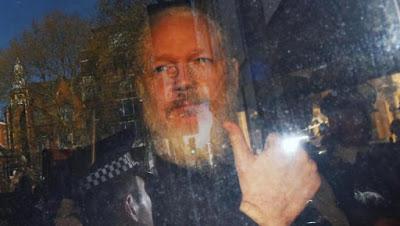 “Assange podría morir en prisión” y el planeta Tierra en que vivimos.