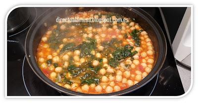 Garbanzos con espinacas