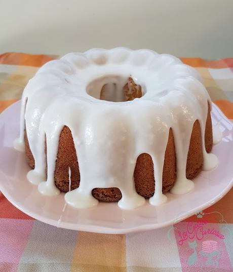 BUNDT CAKE DE COCO CON GLASEADO DE LECHE DE COCO BUNDT CAKE DE COCO CON GLASEADO DE LECHE DE COCO
