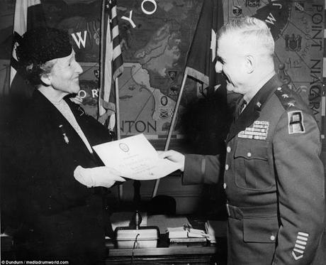 La vida de Louise Arner Boyd: ¡Las aventuras árticas de una millonaria americana!