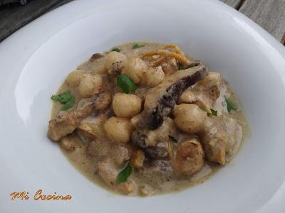 GUISAILLO DE BENARRABÁ CON SETAS, GARBANZOS Y AOVE DE LA SERRANÍA DE RONDA (MOLINO DE DON FELIX) GUISAILLO DE BENARRABÁ CON SETAS, GARBANZOS Y AOVE DE LA SERRANÍA DE RONDA (MOLINO DE DON FELIX)