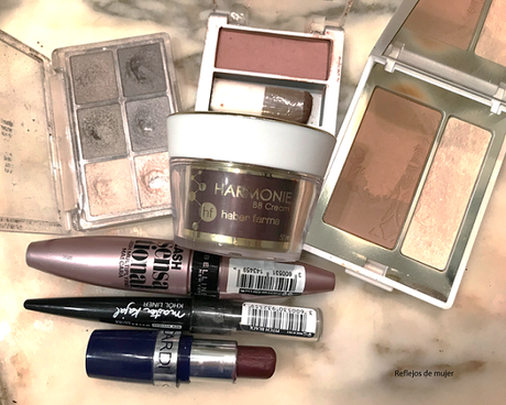 El rescate del mes de noviembre: Look con labial burdeos