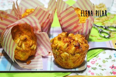 Muffins salados con membrillo, beicon y piñones