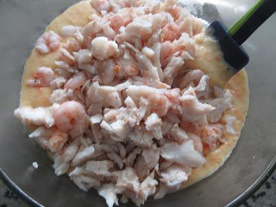 Mezclar la picada de pescado con la bechamel Timbal de marisco crujiente Thermomix