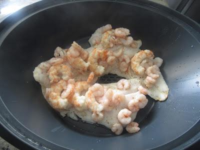 Merluza y gambas al vapor Timbal de marisco crujiente Thermomix
