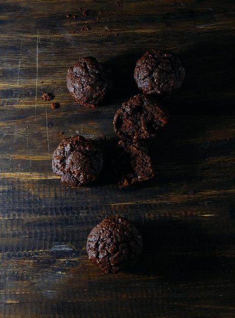 MUFFINS DE AVENA Y CHOCOLATE MUFFINS DE AVENA Y CHOCOLATE