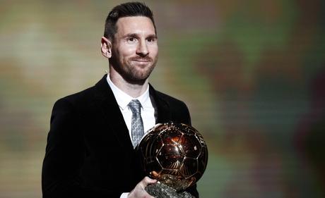 Messi gana su sexto Balón de Oro el premio que otorga la revista francesa France Football.