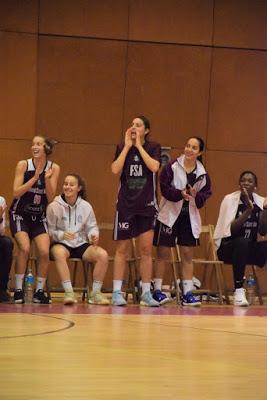 Galería de clics del Bàsquet Femení Sant Adrià-Fundación Navarra Baloncesto Ardoi (Liga Femenina 2)