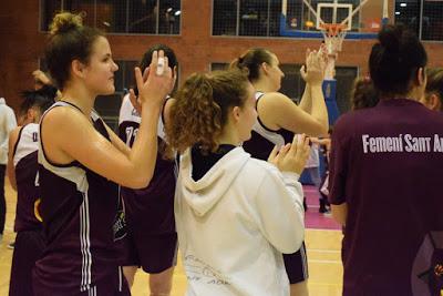 Galería de clics del Bàsquet Femení Sant Adrià-Fundación Navarra Baloncesto Ardoi (Liga Femenina 2)