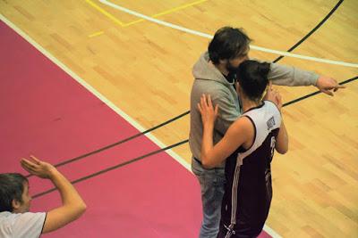 Galería de clics del Bàsquet Femení Sant Adrià-Fundación Navarra Baloncesto Ardoi (Liga Femenina 2)