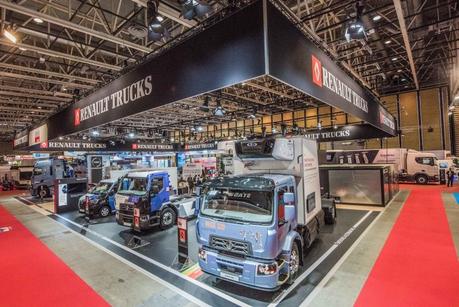Productividad y conectividad en la 15ª Solutrans con Renault Trucks
