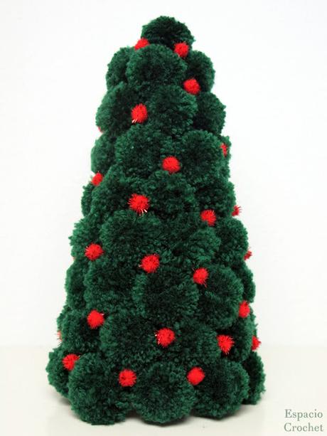 Árbol Navidad con pompones