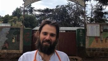 El peligro de idealizar la pobreza: No Siempre están sonriendo, no están siempre felices cuando no tienen nada