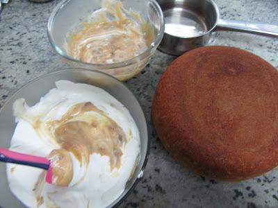 Mezclar la mousse Borrachines de turrón olla GM