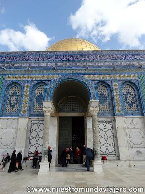 Jerusalén; la Explanada de las Mezquitas y el Muro de las Lamentaciones...dos mundos enfrentados