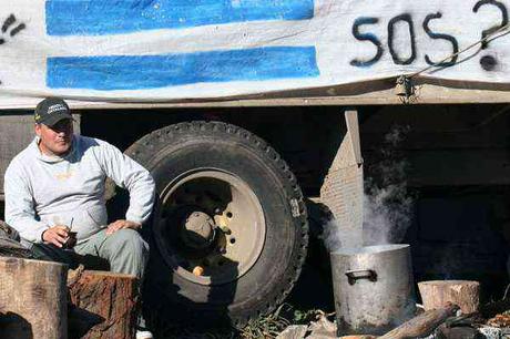 Podcast: El desarraigo y desubicación de los chóferes