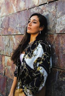 ESTRELLA EMERGENTE, INDIKA