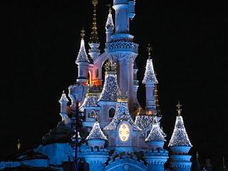 AÚN ESTÁS A TIEMPO DE HACER ALGO DIFERENTE PARA DESPEDIR EL AÑO LEJOS DE CASA