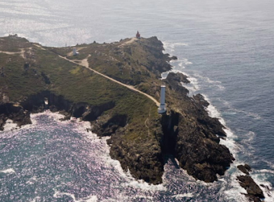 Un lume azul/Un fuego azul (Pedro Feijoo)