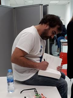 Un lume azul/Un fuego azul (Pedro Feijoo)