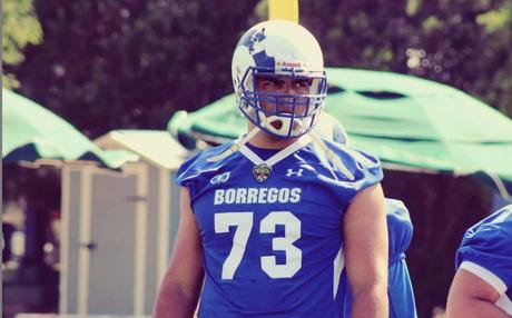 El mexicano Isaac Alarcón buscará un lugar en la NFL