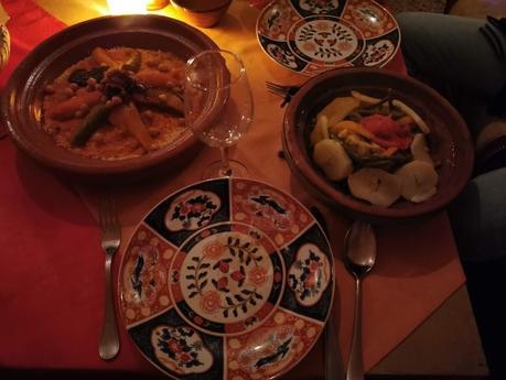 Que ver en Marrakech: Cena y espectáculo en el desierto