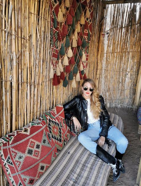 Que ver en Marrakech: Cena y espectáculo en el desierto Que ver en Marrakech: Cena y espectáculo en el desierto