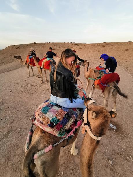 Que ver en Marrakech: Cena y espectáculo en el desierto