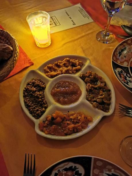 Que ver en Marrakech: Cena y espectáculo en el desierto