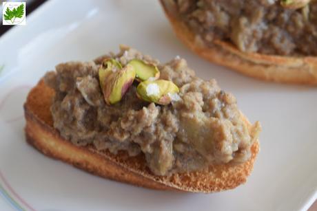 Aperitivo de Morcilla con Cebolla Caramelizada y Pistachos morcilla_cebolla